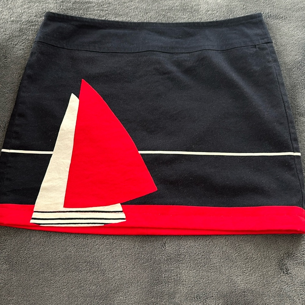 Talbots skirt- size 8 Blue, Red, White $10